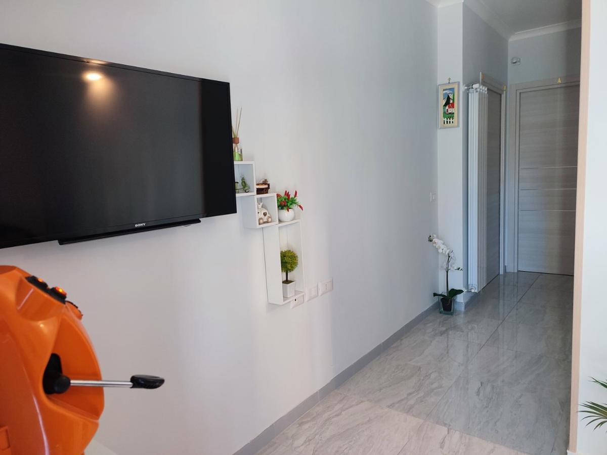 Midway House Italy Hotel Sant'Egidio del Monte Albino Buitenkant foto